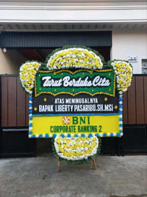 Papan Bunga Duka di Ngipik